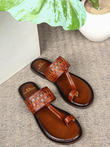 CARLTON LONDON Women Flats