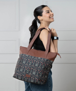 ZOUK Women Blue Tote